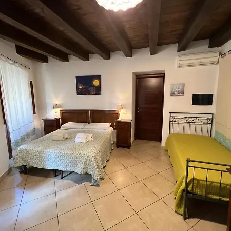 Konukevi L'antica Torre Caralis Cagliari