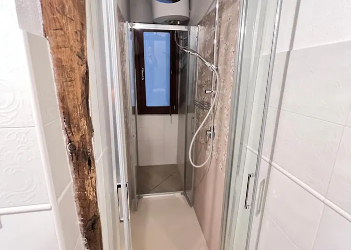 L'antica Torre Caralis Pensjonat 3*