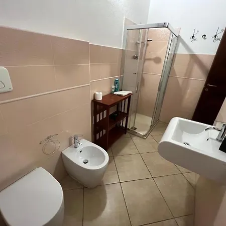 L'antica Torre Caralis بيت ضيافة