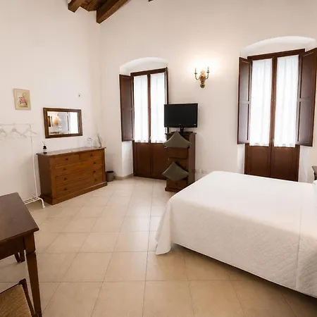 Гостевой дом L'antica Torre Caralis 3*