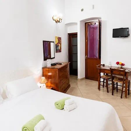 Гостевой дом L'antica Torre Caralis 3*