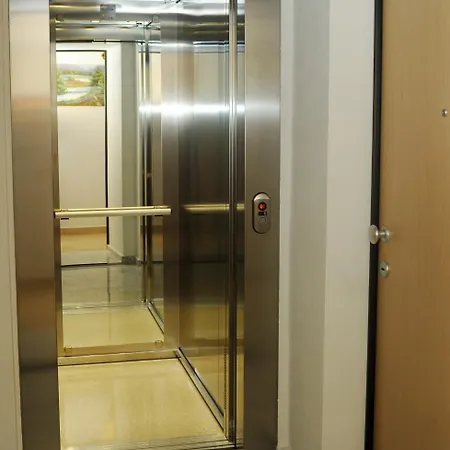 Pensionat L'antica Torre Caralis 3*