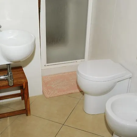 بيت ضيافة L'antica Torre Caralis