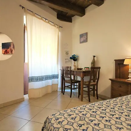 בית הארחה L'antica Torre Caralis 3*