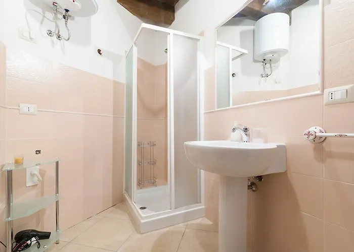 L'antica Torre Caralis 3*