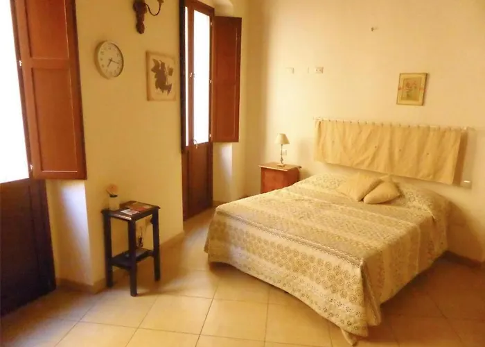 Konukevi L'antica Torre Caralis 3*