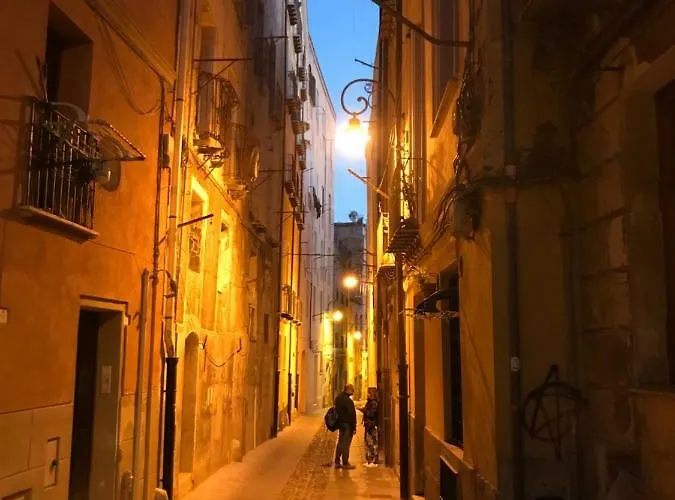 L'antica Torre Caralis Konukevi Cagliari